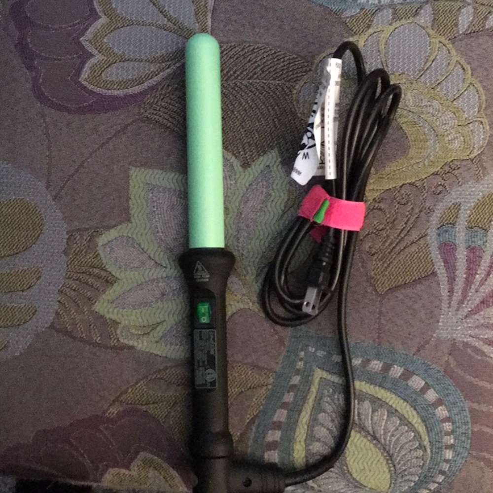 NuMe classic curling wand